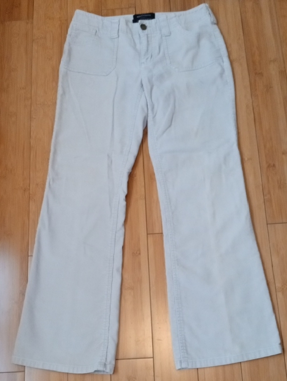 Moda International Cream Boot Cut Corduroy Pants. Size 4 Short
